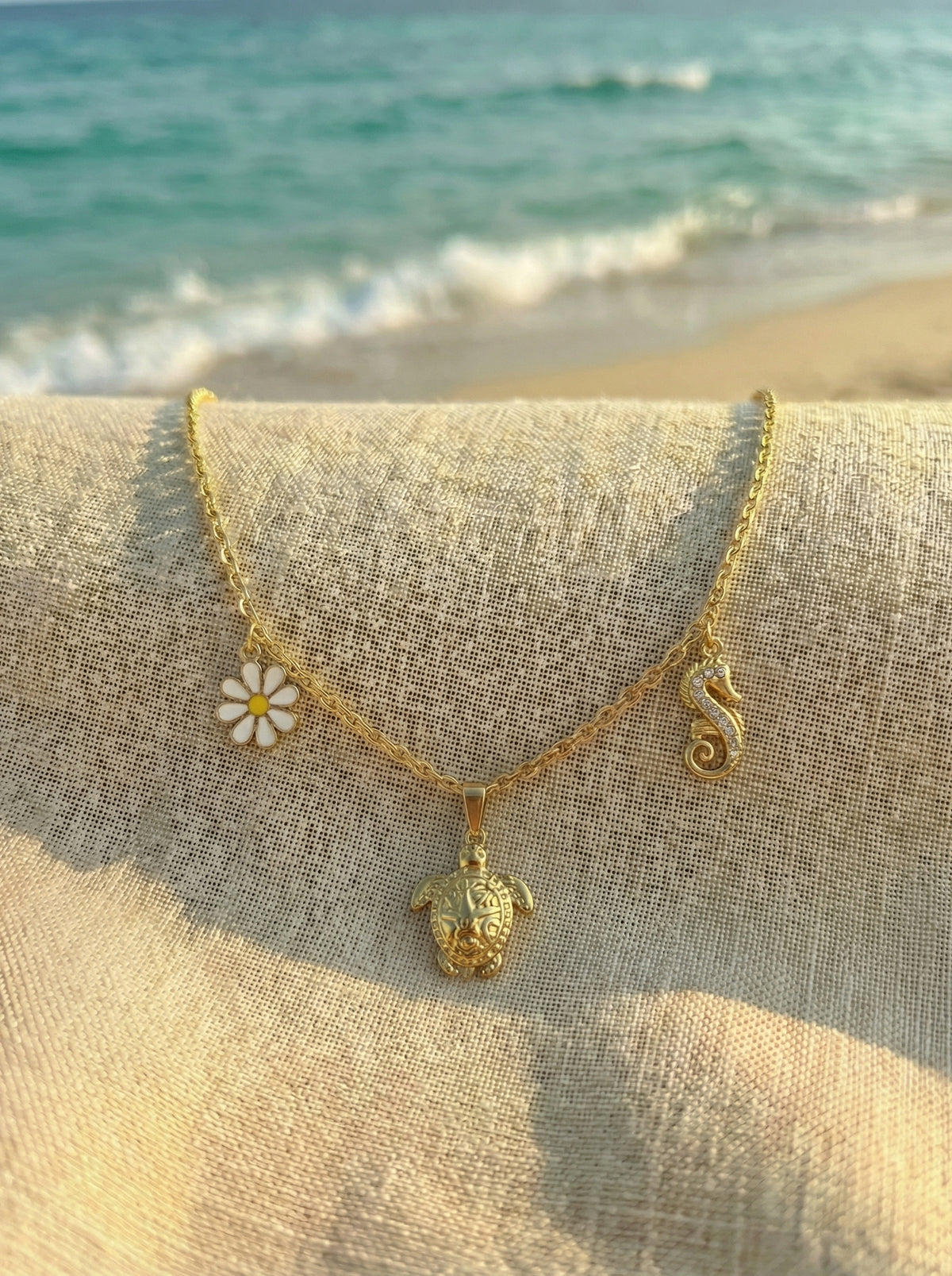 Collier Turtle Bay Signature